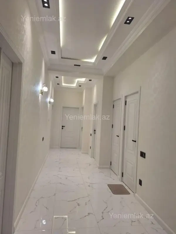 Satılır 3 otaqlı yeni tikili 143 m²