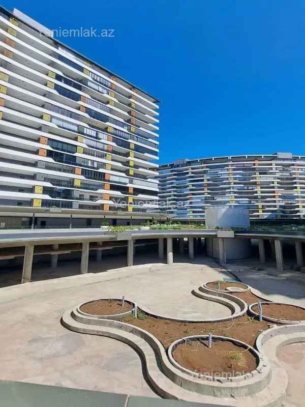 Satılır 2 otaqlı yeni tikili 72 m²