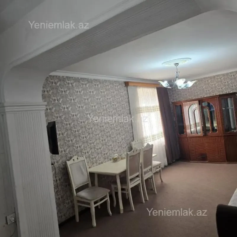 Satılır 2 otaqlı köhnə tikili 45 m²