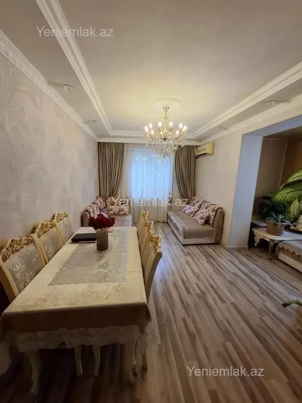 Satılır 2 otaqlı köhnə tikili 65 m²