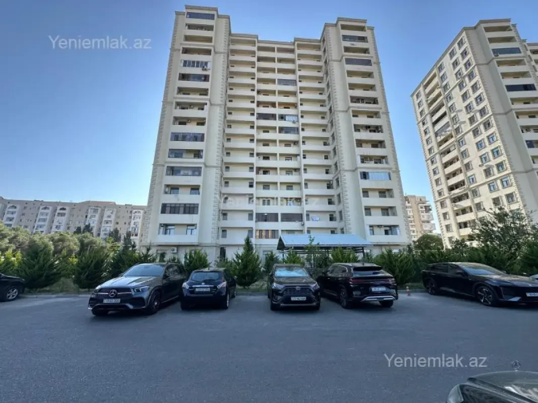 Satılır 3 otaqlı yeni tikili 125 m²
