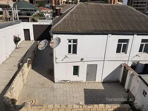 Satılır 10 otaqlı həyət evi 240 m² — Bakı, Yasamal 10 otaq 240.00 m²
