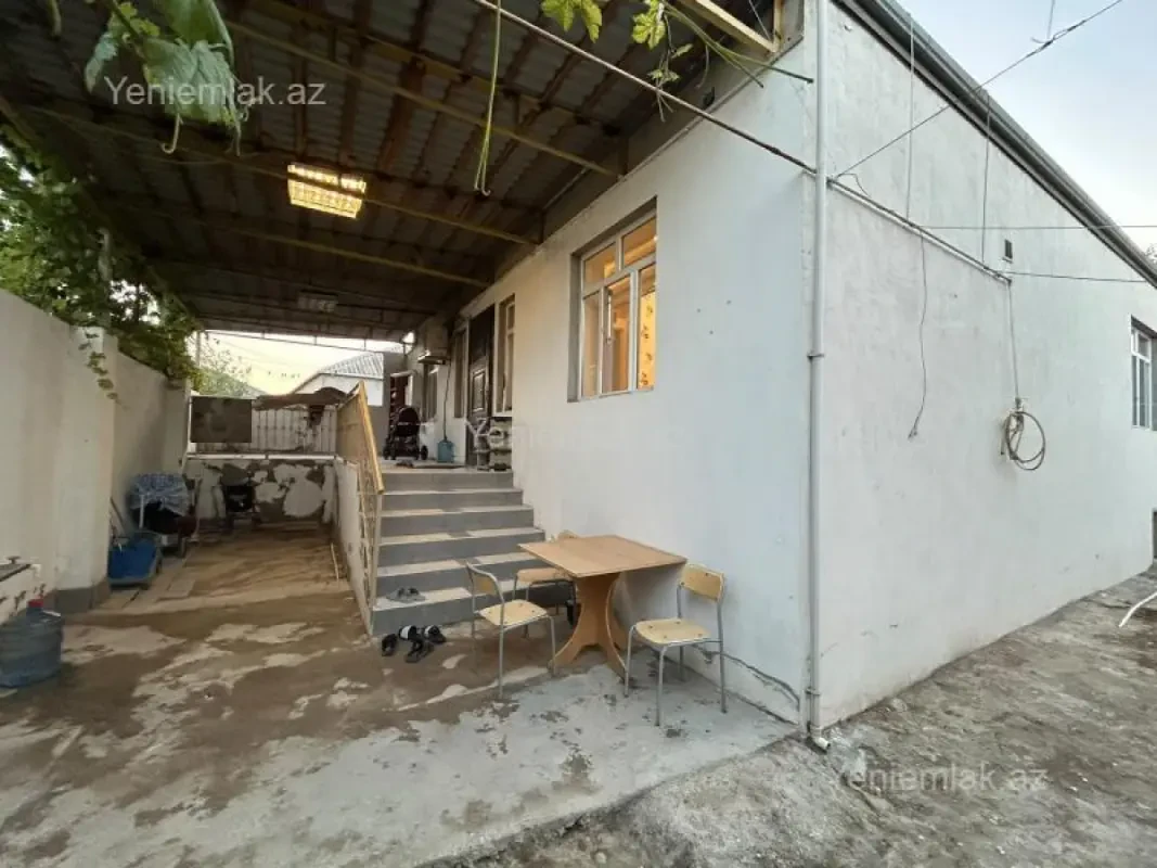 Satılır 4 otaqlı həyət evi 130 m²