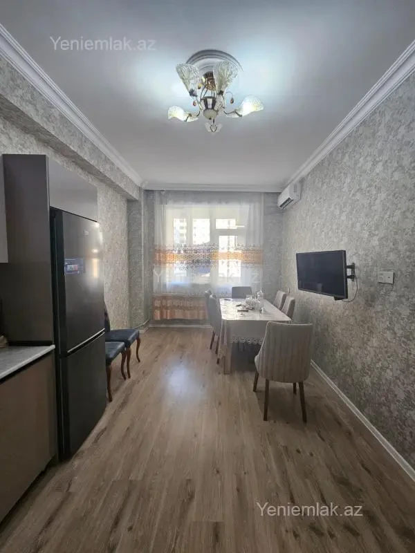 Satılır 2 otaqlı yeni tikili 72 m²