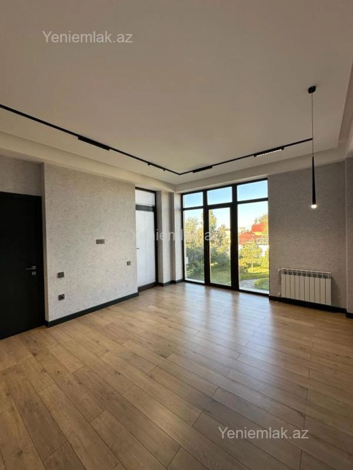 Satılır 6 otaqlı həyət evi 400 m²
