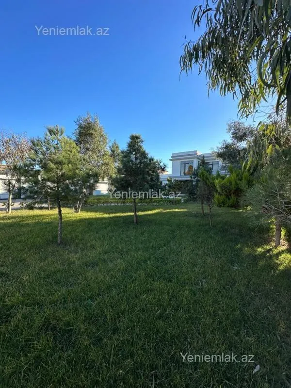 Satılır 6 otaqlı həyət evi 400 m²