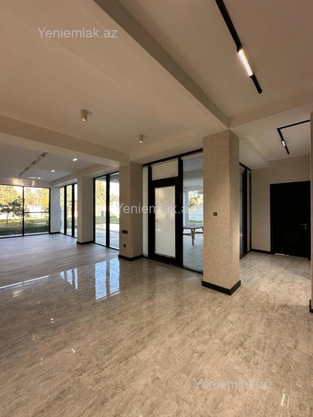 Satılır 6 otaqlı həyət evi 400 m²