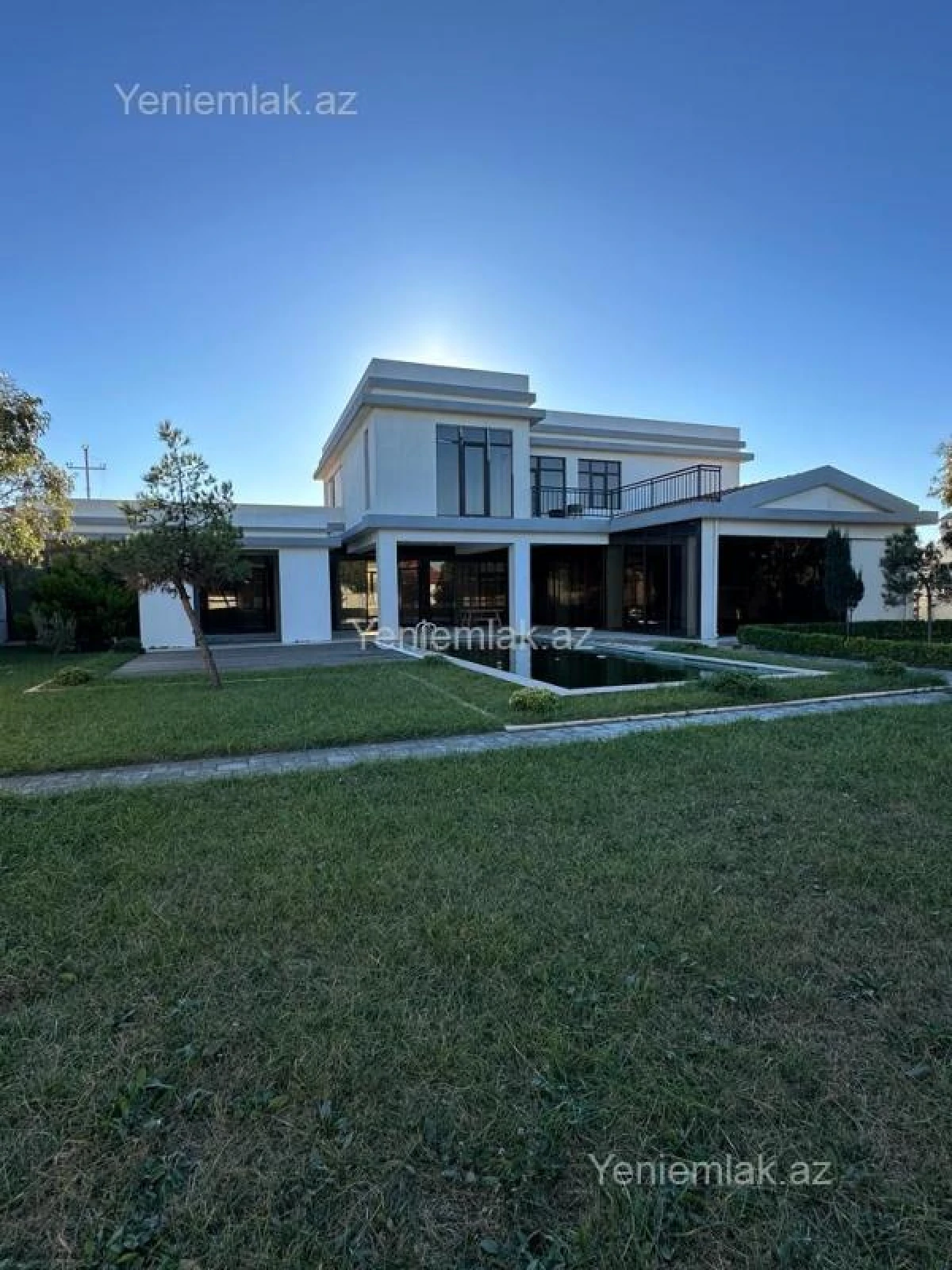 Satılır 6 otaqlı həyət evi 400 m²