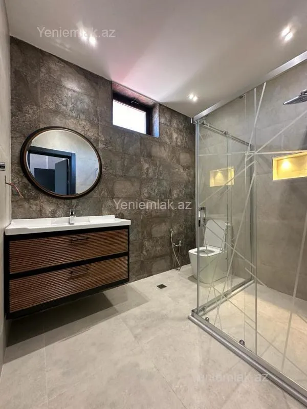 Satılır 6 otaqlı həyət evi 400 m²