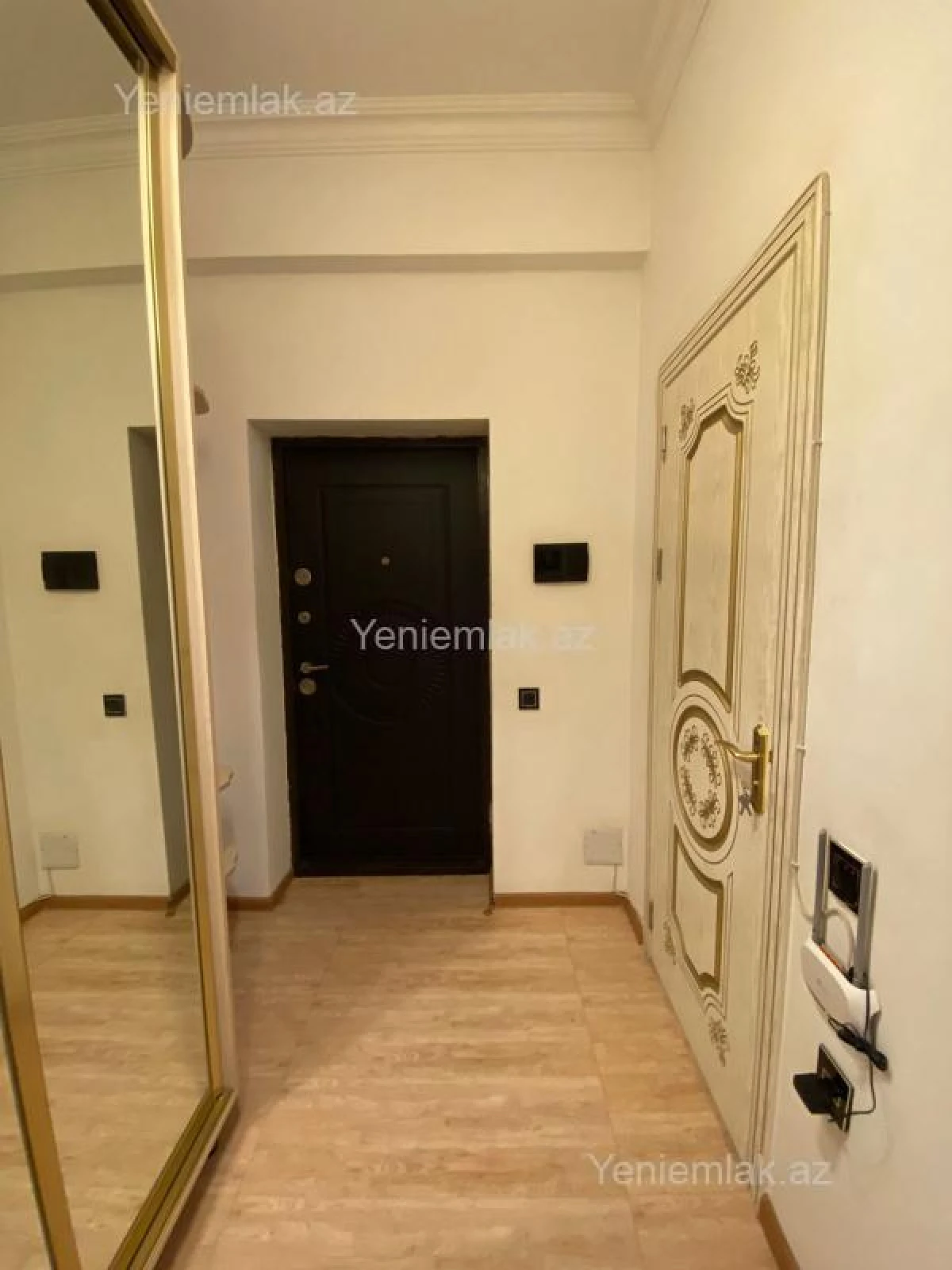 Satılır 2 otaqlı yeni tikili 68 m²