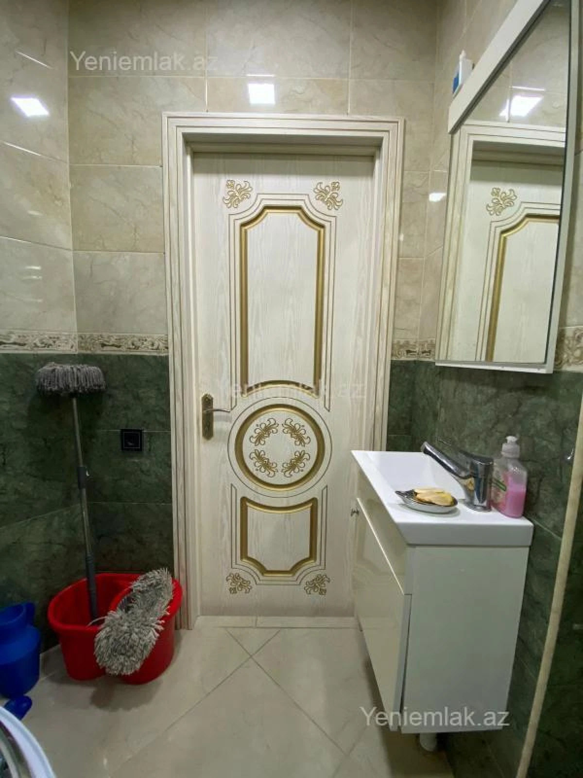 Satılır 2 otaqlı yeni tikili 68 m²