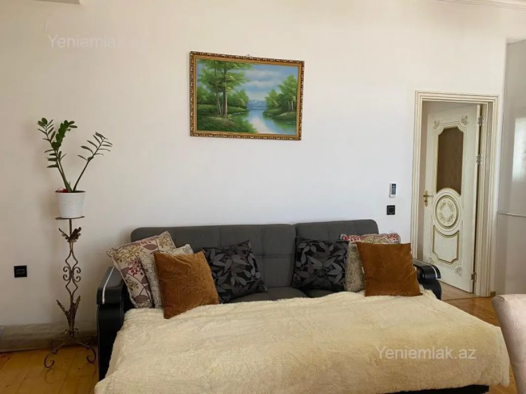 Satılır 2 otaqlı yeni tikili 68 m²