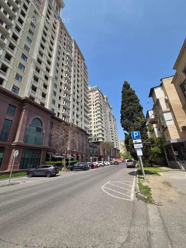 Satılır 4 otaqlı yeni tikili 165 m²