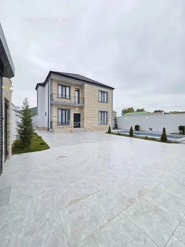 Satılır 6 otaqlı həyət evi 300 m²