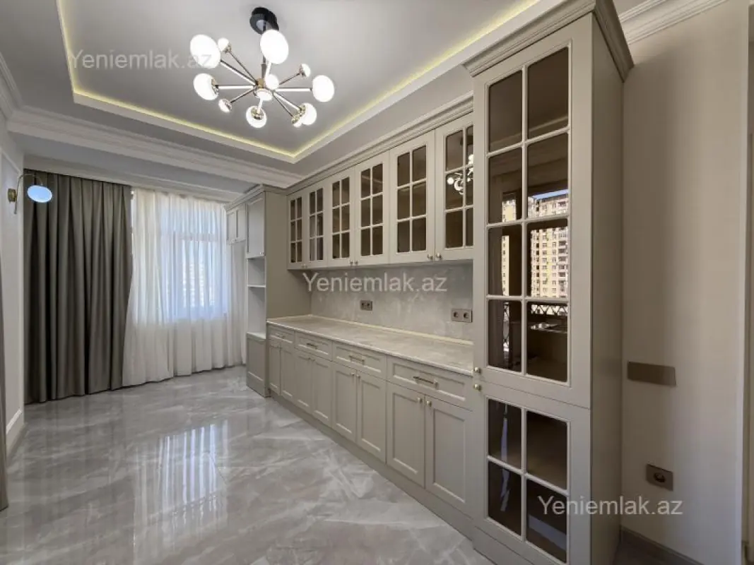 Satılır 3 otaqlı yeni tikili 90 m²