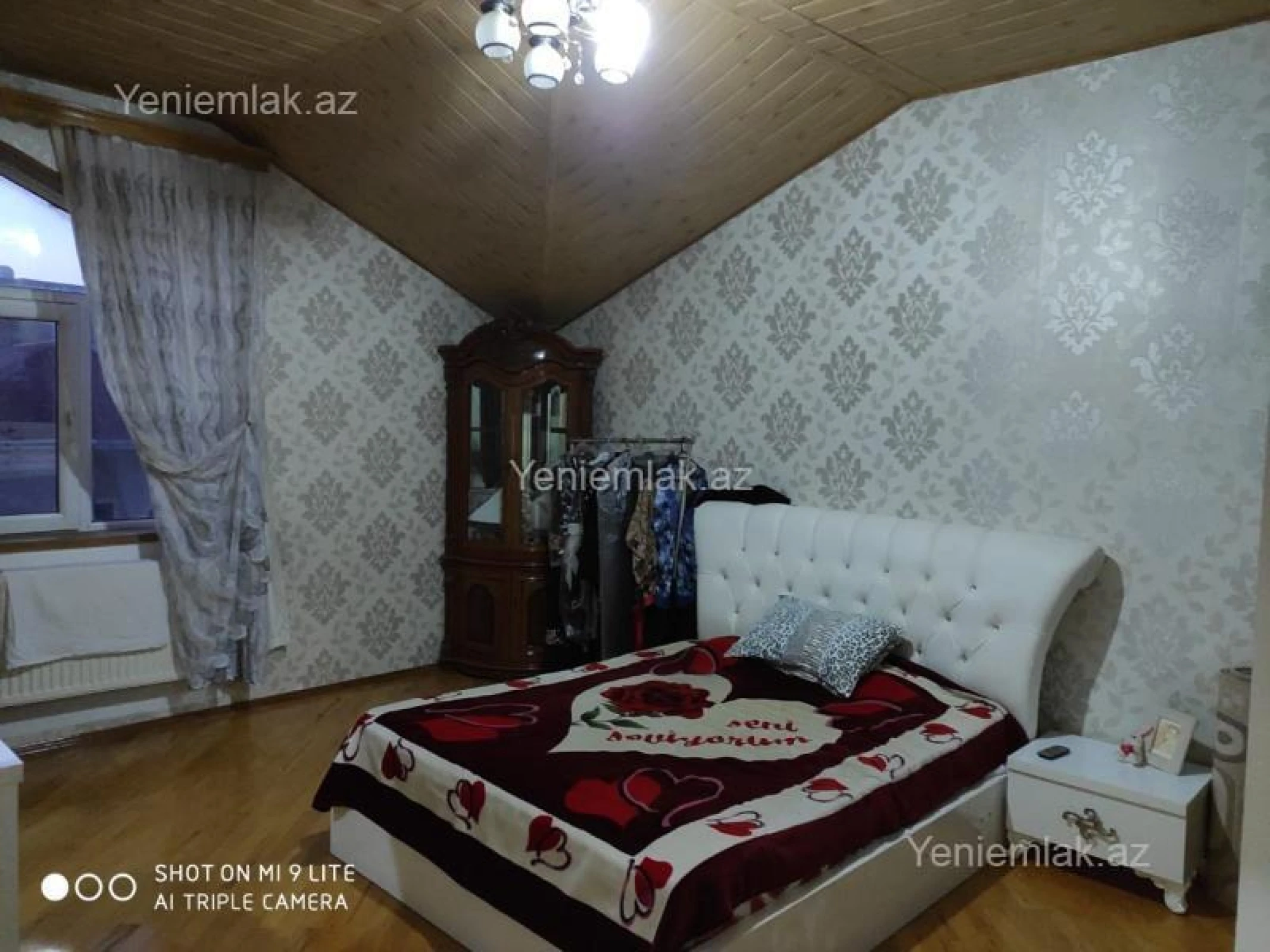 Satılır 7 otaqlı həyət evi 320 m²