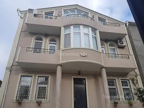 Satılır 7 otaqlı həyət evi 320 m²