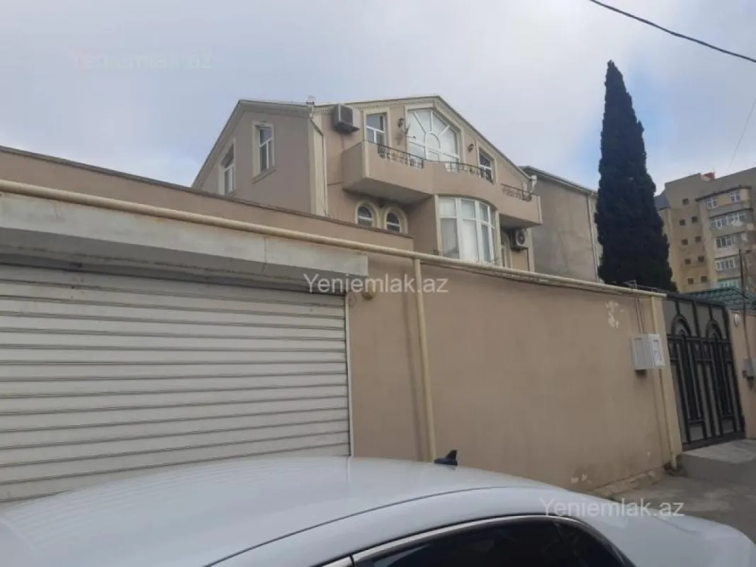 Satılır 7 otaqlı həyət evi 320 m²