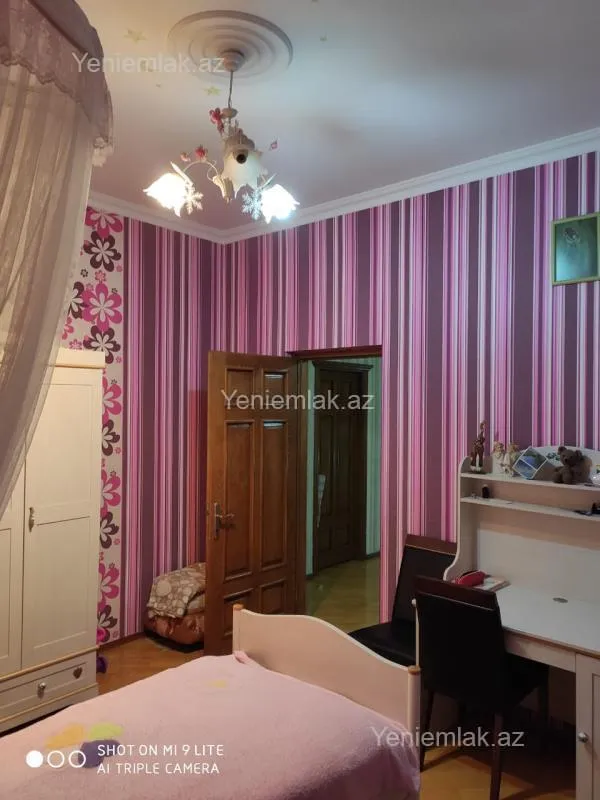 Satılır 7 otaqlı həyət evi 320 m²