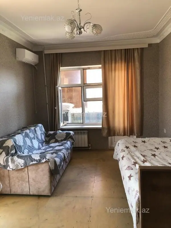 Satılır 1 otaqlı köhnə tikili 40 m²
