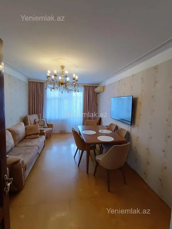 Satılır 3 otaqlı köhnə tikili 77 m²