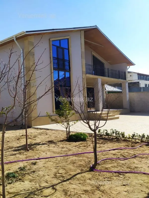 Satılır 6 otaqlı həyət evi 160 m²