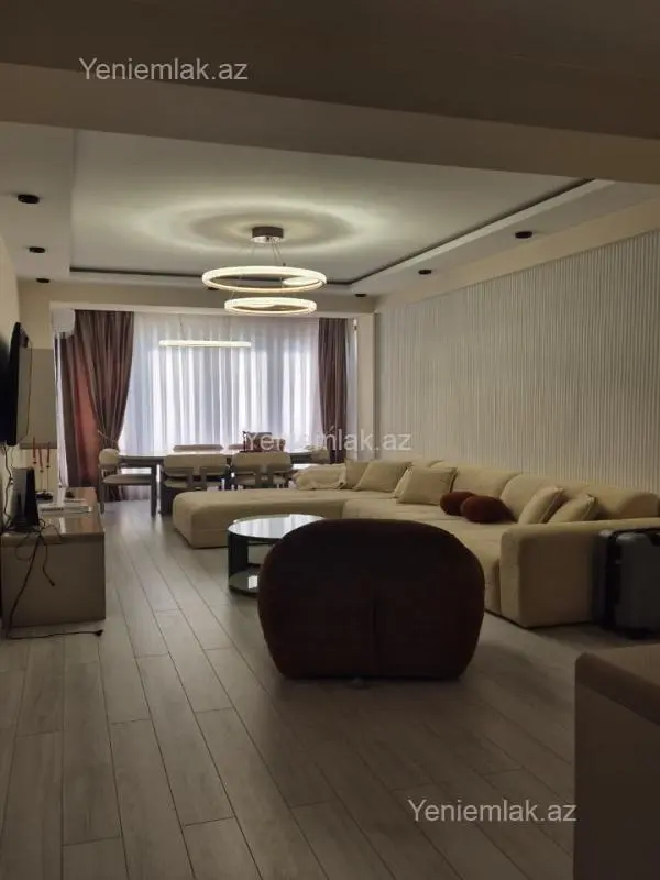 Satılır 3 otaqlı yeni tikili 140 m²