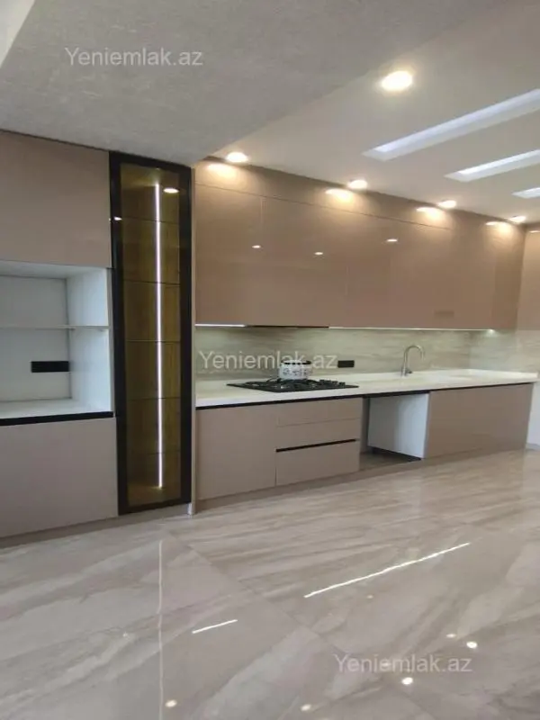 Satılır 3 otaqlı yeni tikili 138 m²