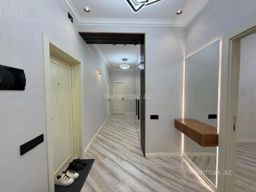 Satılır 3 otaqlı yeni tikili 105 m²