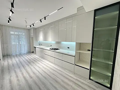 Satılır 3 otaqlı yeni tikili 131 m² — Bakı, Nizami 3 otaq 131.00 m²