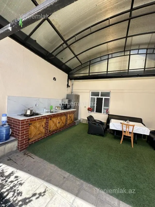 Satılır 4 otaqlı həyət evi 130 m²