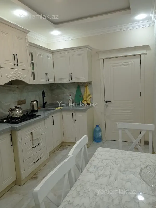 Satılır 2 otaqlı yeni tikili 88 m²