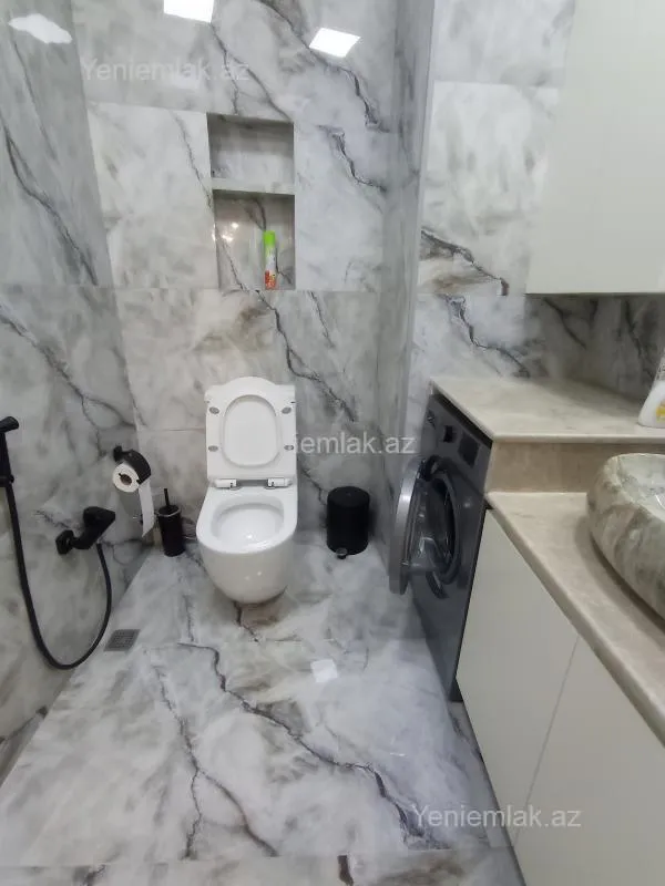 Satılır 2 otaqlı yeni tikili 88 m²