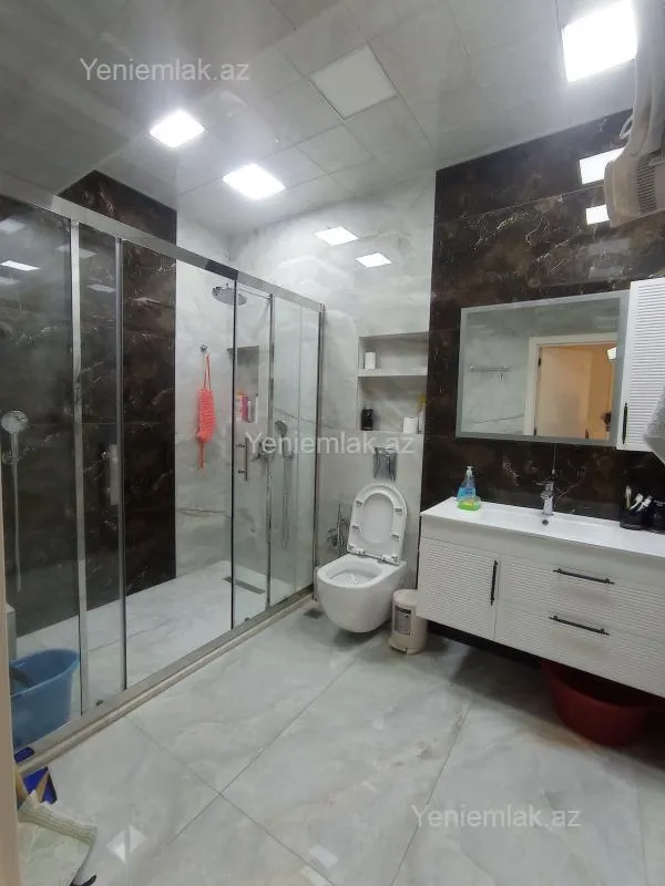 Satılır 2 otaqlı yeni tikili 88 m²