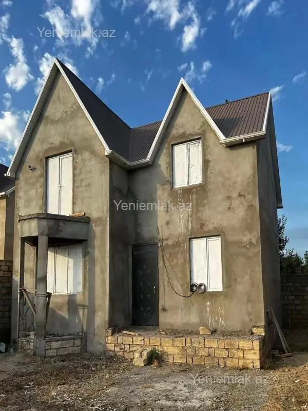 Satılır 5 otaqlı həyət evi 150 m²