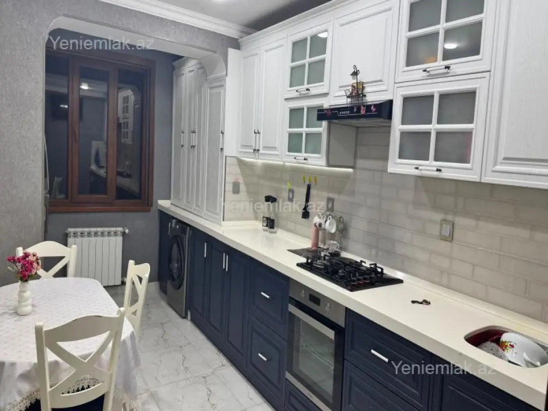 Satılır 3 otaqlı köhnə tikili 83 m²