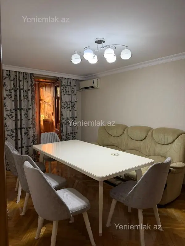 Satılır 3 otaqlı köhnə tikili 85 m²