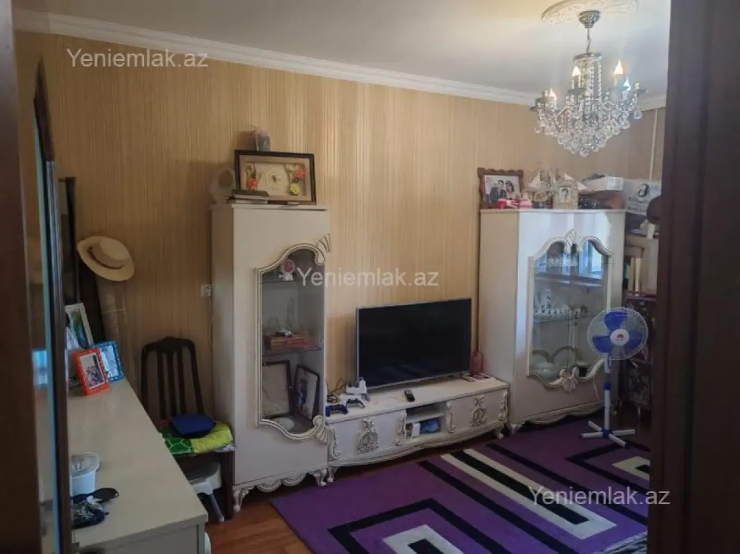 Satılır 2 otaqlı köhnə tikili 60 m²