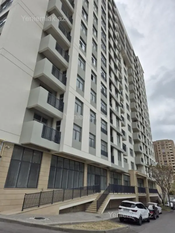 Satılır 3 otaqlı yeni tikili 120 m²