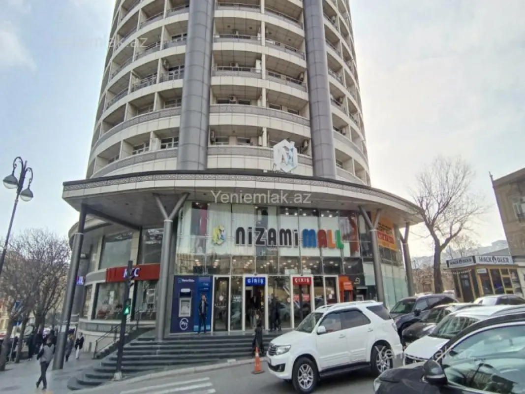 Satılır 1 otaqlı yeni tikili 55 m²