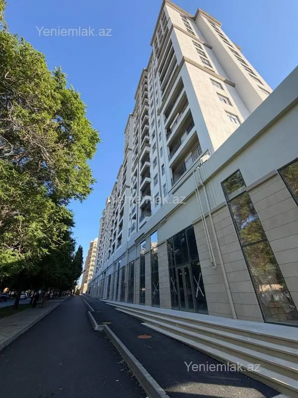 Satılır 4 otaqlı yeni tikili 166.6 m²