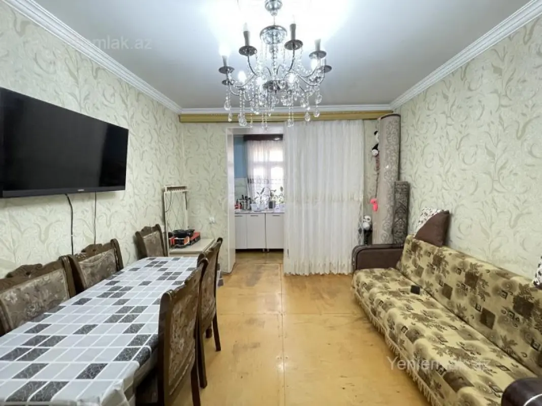 Satılır 2 otaqlı köhnə tikili 40 m²