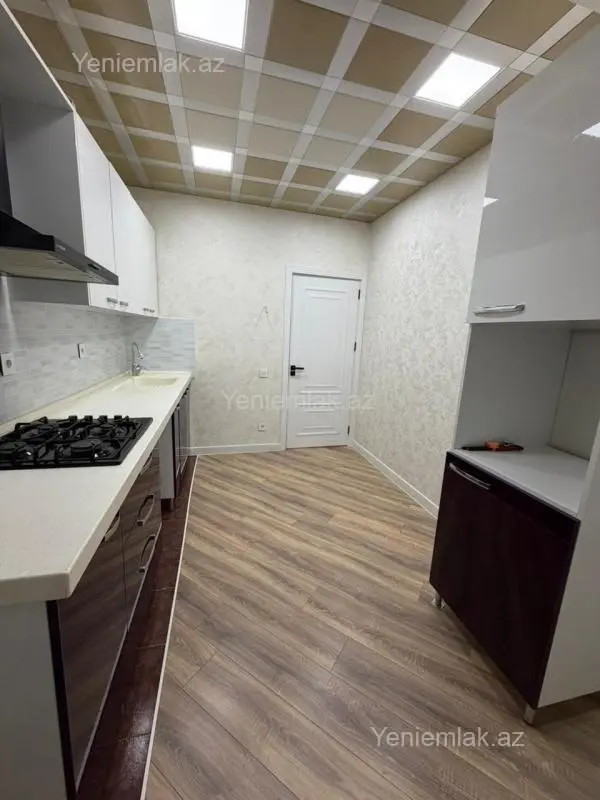 Satılır 2 otaqlı yeni tikili 74 m²