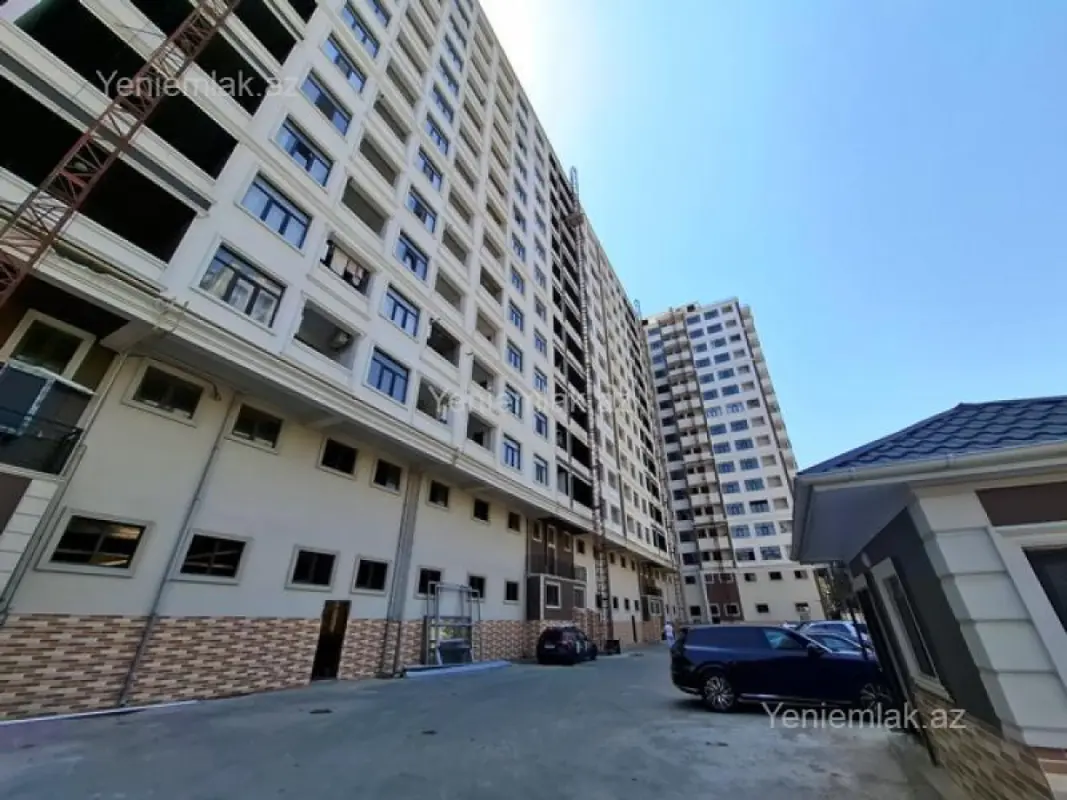 Satılır 4 otaqlı yeni tikili 110 m²