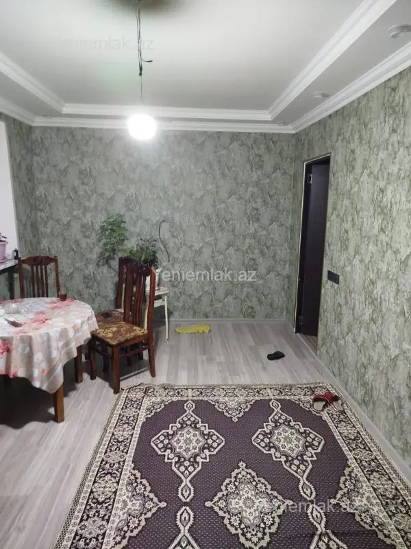 Satılır 1 otaqlı köhnə tikili 41 m²