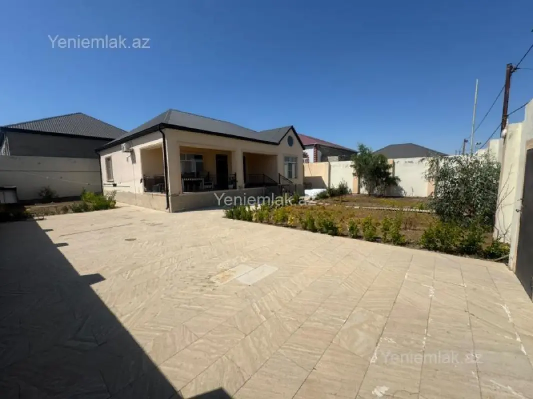 Satılır 4 otaqlı həyət evi 140 m²