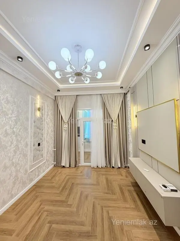 Satılır 3 otaqlı yeni tikili 65 m²