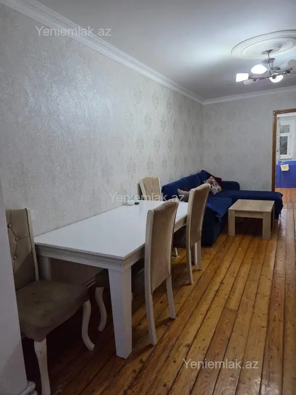Satılır 3 otaqlı köhnə tikili 78 m²