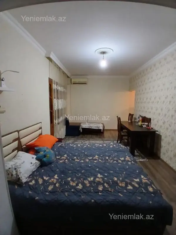 Satılır 1 otaqlı köhnə tikili 34 m²