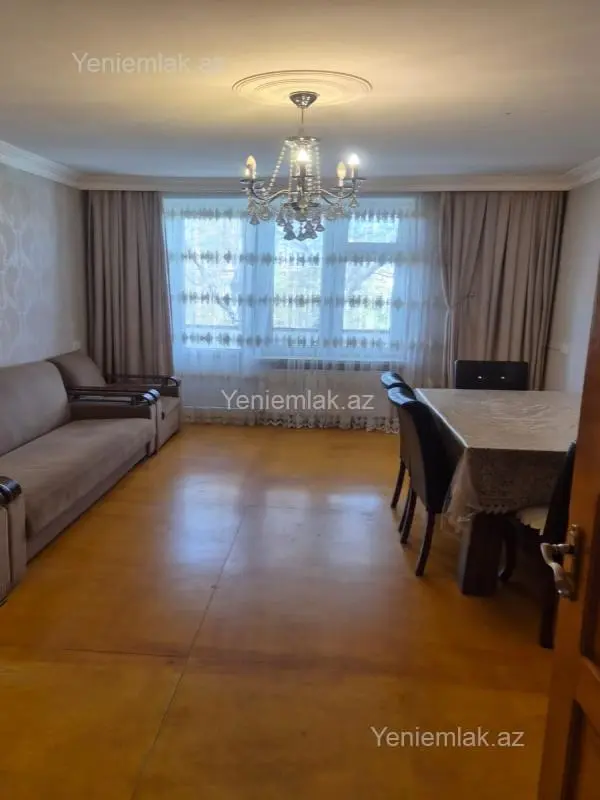 Satılır 5 otaqlı köhnə tikili 95 m²